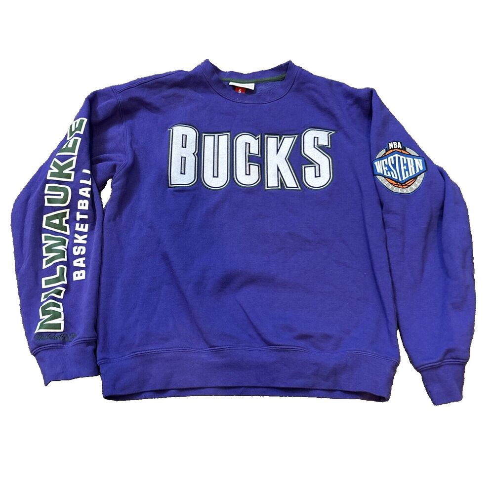 VINTAGE PURPLE MILWAUKEE BUCKS SWEATSHIRT Small vintage bucks crewneck